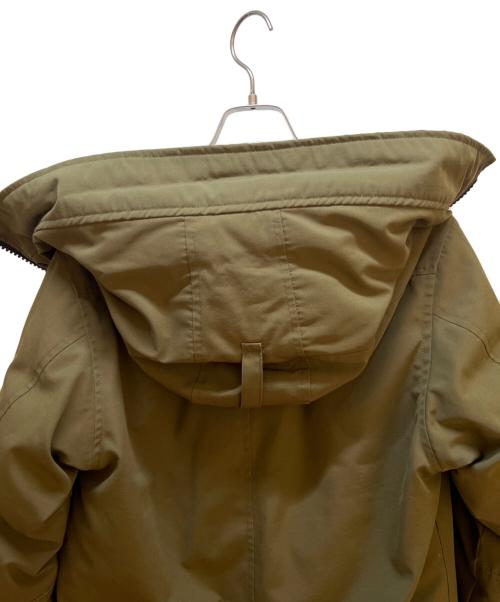 CANADA GOOSE（カナダグース）CANADA GOOSE (カナダグース) ダウンジャケット／ジャスパーパーカー カーキ サイズ:XSの古着・服飾アイテム