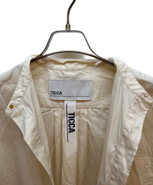 ticca（ティッカ）ticca (ティッカ) ノーカラースクエアビッグシャツ アイボリー サイズ:FREEの古着・服飾アイテム