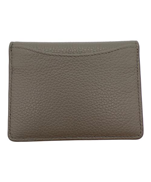 MIU MIU（ミュウミュウ）MIU MIU (ミュウミュウ) カードケース グレージュの古着・服飾アイテム