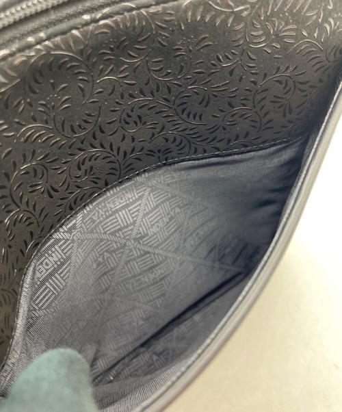 印傳屋（インデンヤ）印傳屋 (インデンヤ) ショルダーバッグ ブラックの古着・服飾アイテム