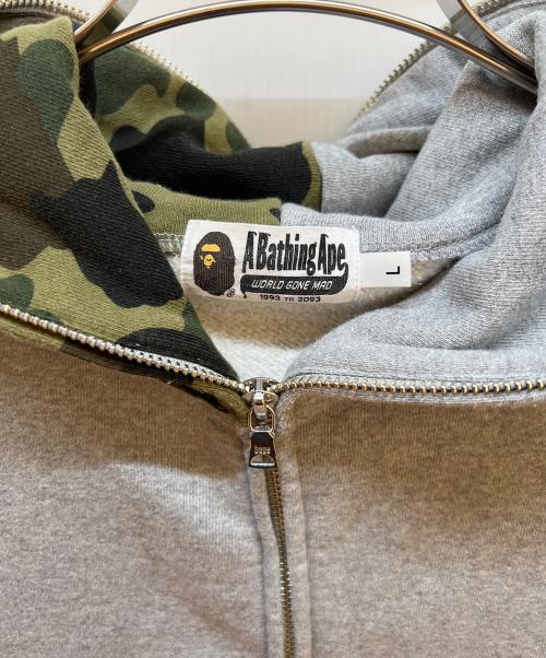 A BATHING APE（ア ベイシング エイプ）A BATHING APE (ア ベイシング エイプ) フルジップシャークパーカー グレー サイズ:Lの古着・服飾アイテム