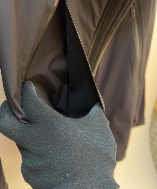 ALLTERRAIN（オルタレイン）ALLTERRAIN (オルタレイン) ナイロンジャケット/ハードシェル/クレアス ブラック サイズ:Lの古着・服飾アイテム