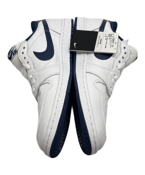 NIKE（ナイキ）NIKE (ナイキ) スニーカー ホワイト×ネイビー サイズ:28.5の古着・服飾アイテム
