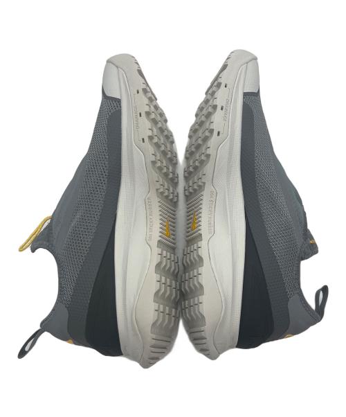 NIKE ACG（ナイキエーシージー）NIKE ACG (ナイキエージーシー) NIKE ACG ZOOM AIR AO グレー サイズ:28cm 未使用品の古着・服飾アイテム