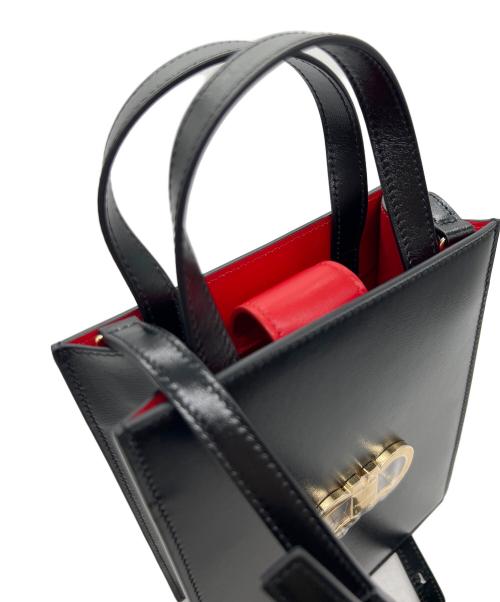 Salvatore Ferragamo（サルヴァトーレ フェラガモ）Salvatore Ferragamo (サルヴァトーレ フェラガモ) 2WAYショルダーバッグ/G.FLAT NS ブラック×レッドの古着・服飾アイテム