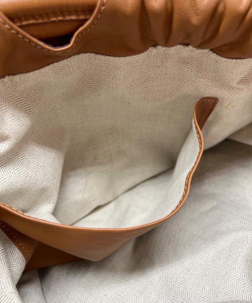 LOEWE（ロエベ）LOEWE (ロエベ) レザーナップサック ブラウンの古着・服飾アイテム