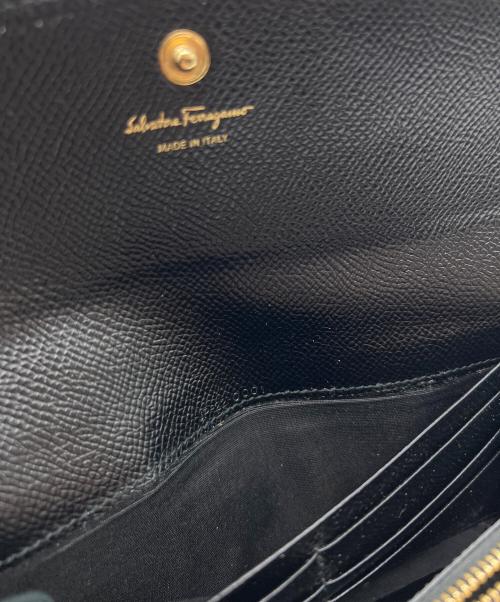 Salvatore Ferragamo（サルヴァトーレ フェラガモ）Salvatore Ferragamo (サルヴァトーレ フェラガモ) 長財布 ブラックの古着・服飾アイテム