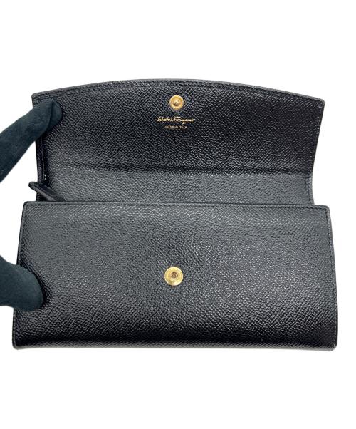 Salvatore Ferragamo（サルヴァトーレ フェラガモ）Salvatore Ferragamo (サルヴァトーレ フェラガモ) 長財布 ブラックの古着・服飾アイテム