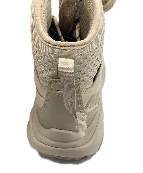 HOKAONEONE（ホカオネオネ）HOKAONEONE (ホカオネオネ)  M KAHA GTX ベージュ サイズ:US9.5の古着・服飾アイテム