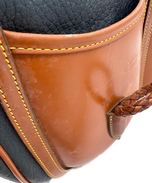 DOONEY&BOURKE（ドゥーニーアンドバーク）DOONEY&BOURKE (ドゥーニーアンドバーク) ショルダーバッグ ネイビーの古着・服飾アイテム