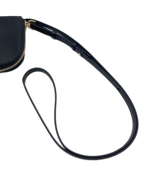 Salvatore Ferragamo（サルヴァトーレ フェラガモ）Salvatore Ferragamo (サルヴァトーレ フェラガモ) ガンチーニスマートフォンホルダー レッド×ブラックの古着・服飾アイテム