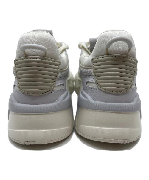 PUMA（プーマ）PUMA (プーマ) emmi (エミ) emmi×PUMA　RS-X Soft Wns ホワイト サイズ:24.5の古着・服飾アイテム