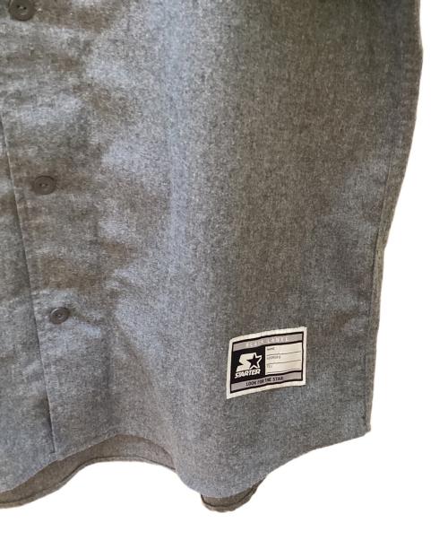 KEBOZ（ケボズ）KEBOZ (ケボズ) STARTER (スターター) ベースボールシャツ グレー サイズ:Lの古着・服飾アイテム