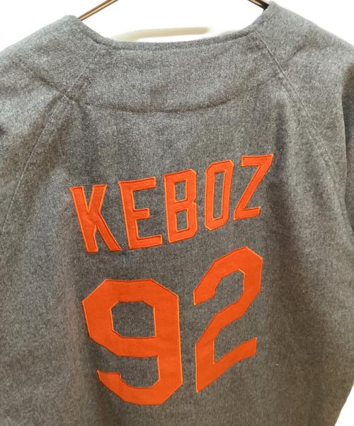 KEBOZ（ケボズ）KEBOZ (ケボズ) STARTER (スターター) ベースボールシャツ グレー サイズ:Lの古着・服飾アイテム