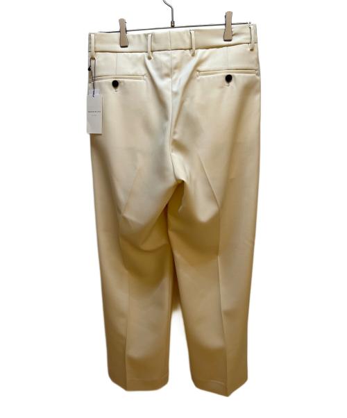 Pilgrim（ピルグリム）Pilgrim (ピルグリム) TOMORROW LAND (トゥモローランド) タックパンツ アイボリー サイズ:44の古着・服飾アイテム