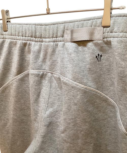 NIKE（ナイキ）NIKE (ナイキ) スウェットパンツ ライトグレー サイズ:Mの古着・服飾アイテム