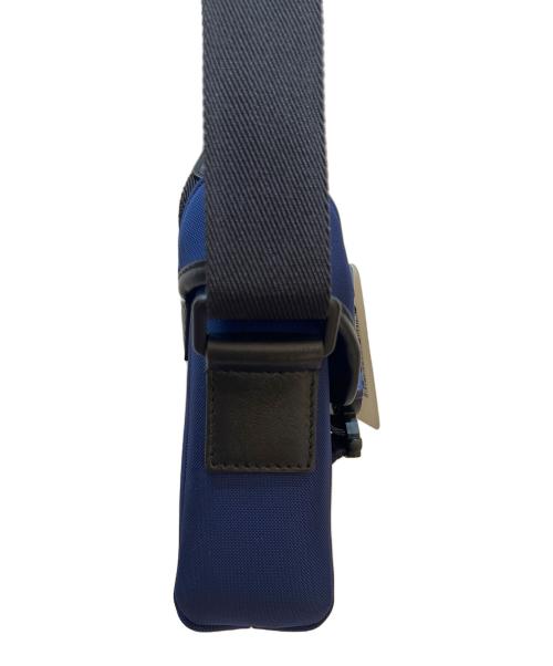 MONCLER（モンクレール）MONCLER (モンクレール) クロスボディーバッグ ブルーの古着・服飾アイテム