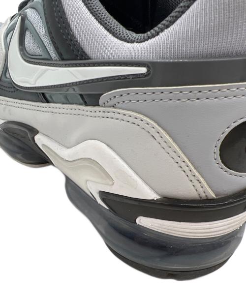 NIKE（ナイキ）NIKE (ナイキ) ローカットスニーカー/NIKE AIR VAPORMAX EVO グレー サイズ:27cmの古着・服飾アイテム