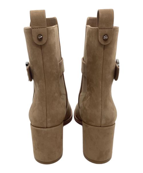 Christian Louboutin（クリスチャン・ルブタン）Christian Louboutin (クリスチャン・ルブタン) ヒールブーツ/CHELSEA Booty ライトブラウン サイズ:36 1/2の古着・服飾アイテム