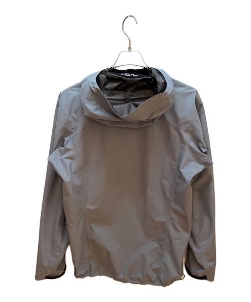 ARC'TERYX（アークテリクス）ARC'TERYX (アークテリクス) ナイロンジャケット/ZETA SL JACKET ライトグレー サイズ:Sの古着・服飾アイテム