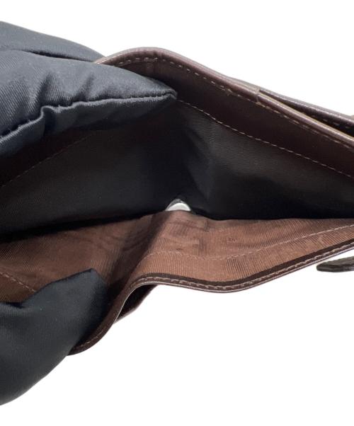 FENDI（フェンディ）FENDI (フェンディ) 2つ折り財布/ズッカ ブラウンの古着・服飾アイテム