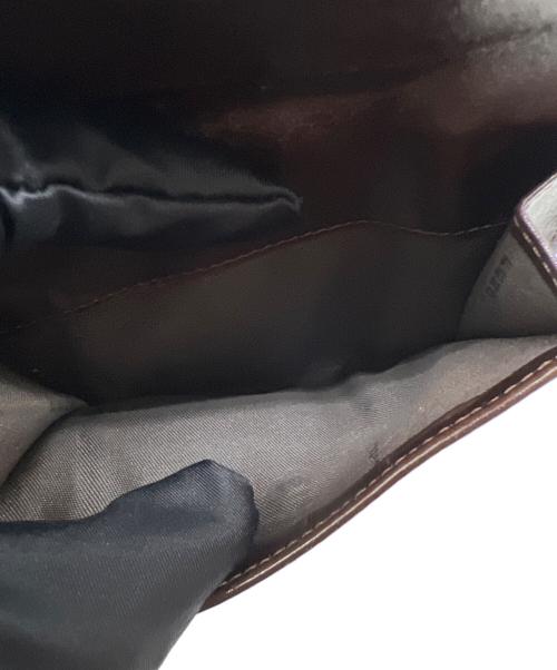 FENDI（フェンディ）FENDI (フェンディ) 2つ折り財布/ズッカ ブラウンの古着・服飾アイテム
