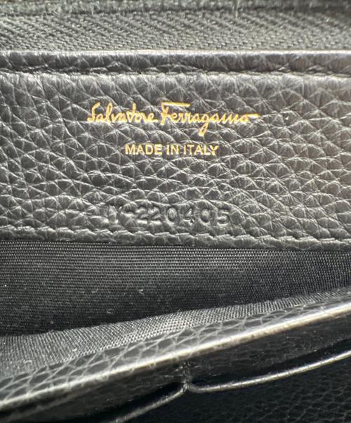 Salvatore Ferragamo（サルヴァトーレ フェラガモ）Salvatore Ferragamo (サルヴァトーレ フェラガモ) ラウンドファスナー財布 ブラックの古着・服飾アイテム