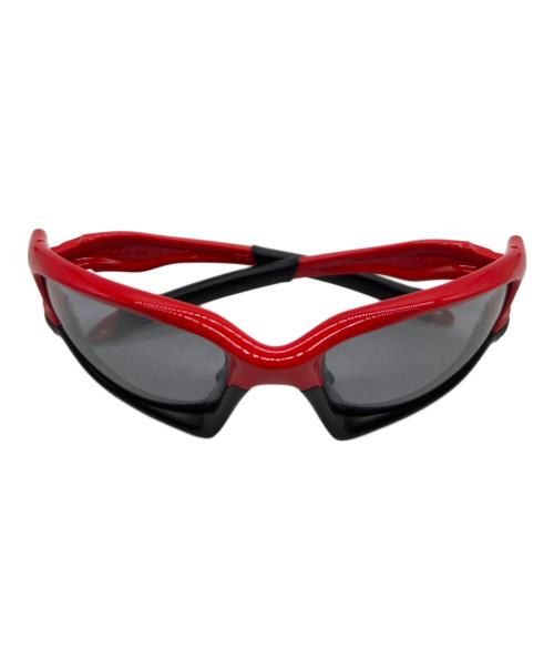 OAKLEY（オークリー）OAKLEY (オークリー) サングラス レッド×ブラックの古着・服飾アイテム