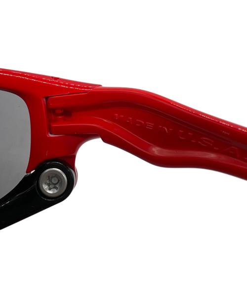 OAKLEY（オークリー）OAKLEY (オークリー) サングラス レッド×ブラックの古着・服飾アイテム