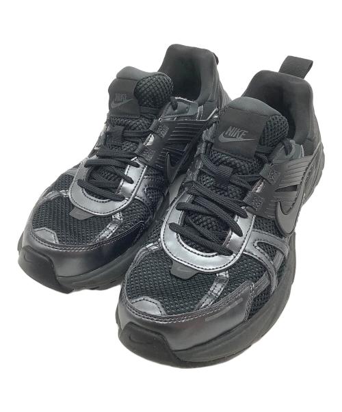 NIKE（ナイキ）NIKE (ナイキ) NIKE V2K RUN BLACK/DK SMOKE GREY-ANTHRACITE ブラック サイズ:27cmの古着・服飾アイテム