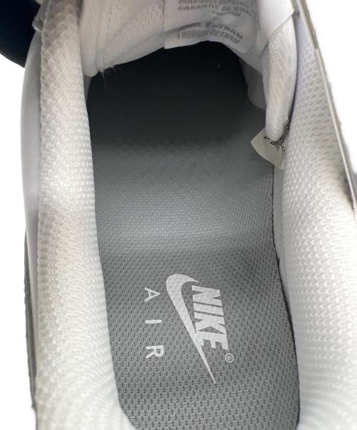 NIKE（ナイキ）NIKE (ナイキ) NIKE AIR FORCE 1 '07 WHITE/LT SMOKE GREY-WHITE ホワイト×グレー サイズ:28 未使用品の古着・服飾アイテム