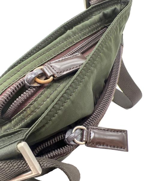 PRADA（プラダ）PRADA (プラダ) ミニショルダーバッグ カーキの古着・服飾アイテム