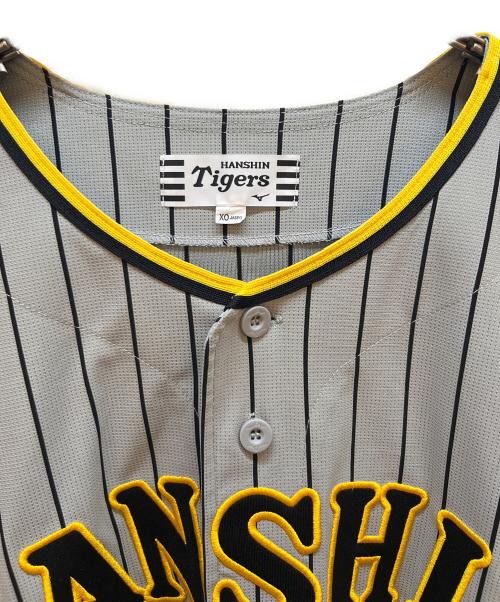 阪神タイガース（ハンシンタイガース）阪神タイガース (ハンシンタイガース) 公式レプリカユニフォーム グレー サイズ:不明の古着・服飾アイテム