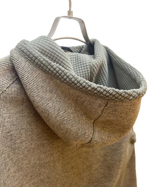 NIKE ACG（ナイキエーシージー）NIKE ACG (ナイキエージーシー) ジップパーカー カーキ サイズ:M 未使用品の古着・服飾アイテム