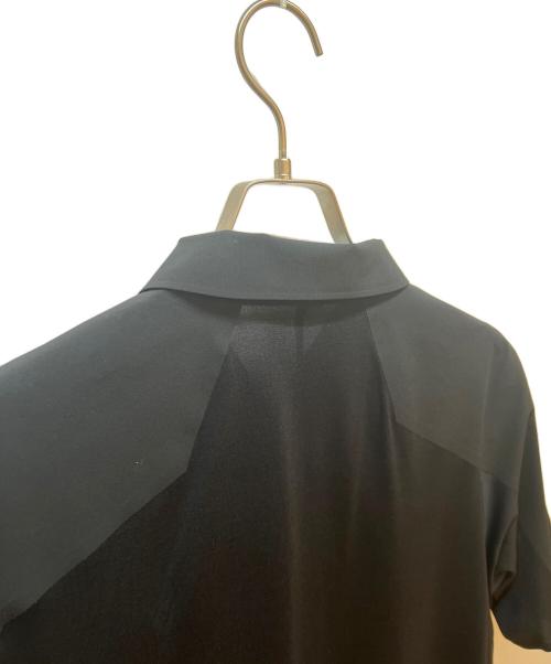 ARC'TERYX VEILANCE（アークテリクス ヴェイランス）ARC'TERYX VEILANCE (アークテリクス ヴェイランス) ポロシャツ ブラック サイズ:Sの古着・服飾アイテム