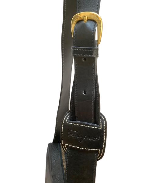 Ferragamo（フェラガモ）Ferragamo (フェラガモ) ショルダーバッグ ブラックの古着・服飾アイテム