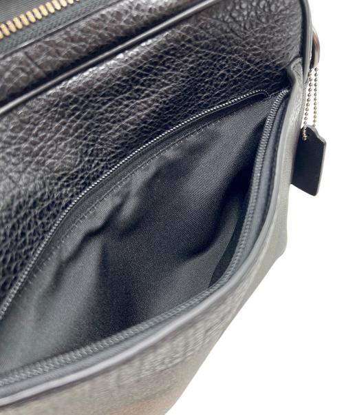 COACH（コーチ）COACH (コーチ) ショルダーバッグ ブラック×オリーブの古着・服飾アイテム