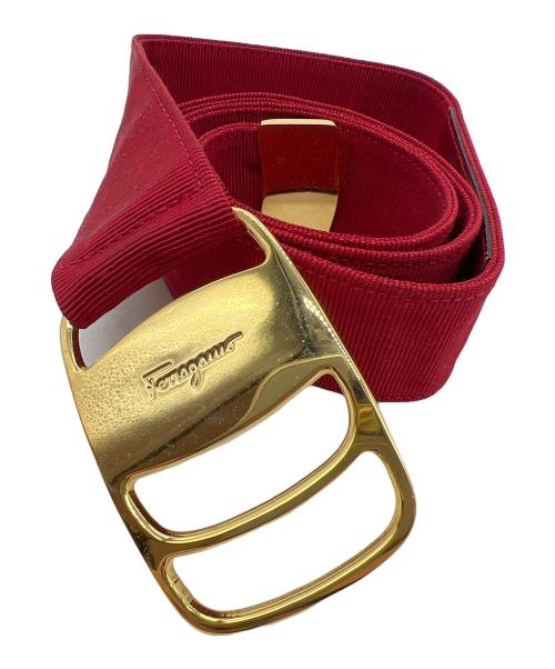 Ferragamo（フェラガモ）Ferragamo (フェラガモ) ベルト レッド×金具ゴールドの古着・服飾アイテム
