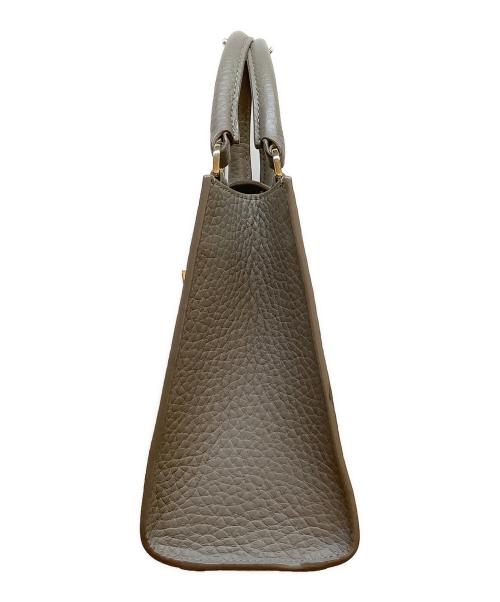 FURLA（フルラ）FURLA (フルラ) ハンドバッグ アイボリーの古着・服飾アイテム