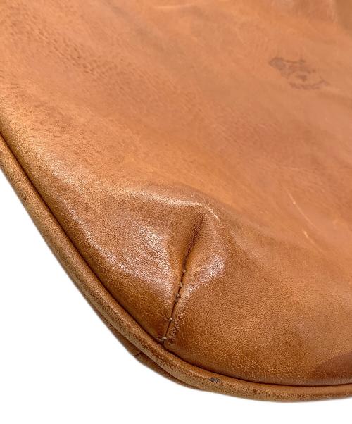 IL BISONTE（イル ビゾンテ）IL BISONTE (イル ビゾンテ) ワンショルダーバッグ キャメルの古着・服飾アイテム