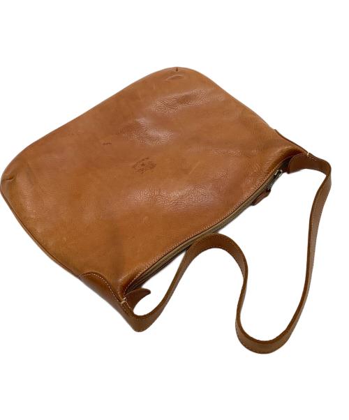 IL BISONTE（イル ビゾンテ）IL BISONTE (イル ビゾンテ) ワンショルダーバッグ キャメルの古着・服飾アイテム