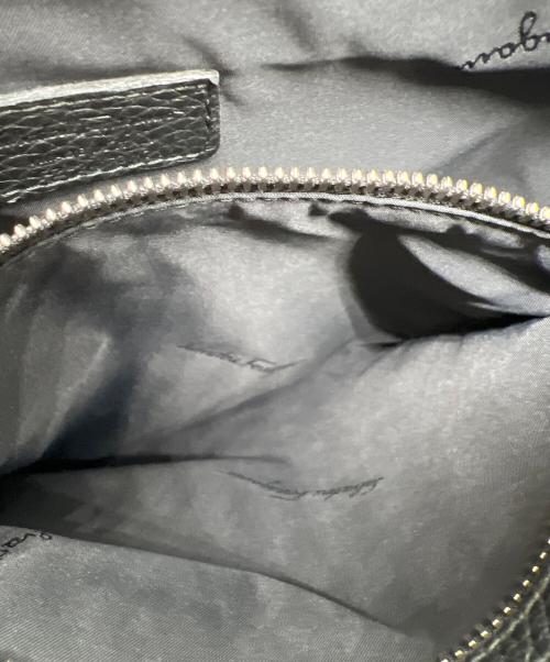 Salvatore Ferragamo（サルヴァトーレ フェラガモ）Salvatore Ferragamo (サルヴァトーレ フェラガモ) ショルダーバッグ ブラックの古着・服飾アイテム
