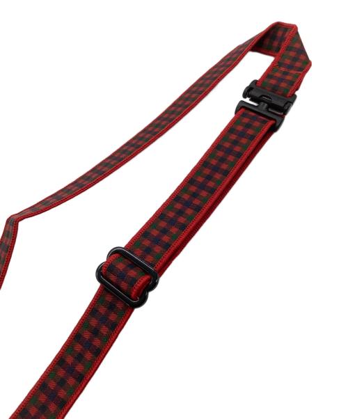 familiar（ファミリア）familiar (ファミリア) ネックストラップ レッド 未使用品の古着・服飾アイテム