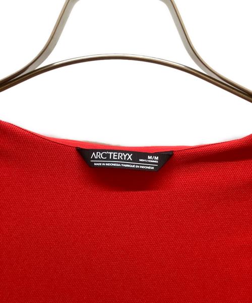 ARC'TERYX（アークテリクス）ARC'TERYX (アークテリクス) マウンテンパーカー/GAMMA HOODY レッド サイズ:Mの古着・服飾アイテム