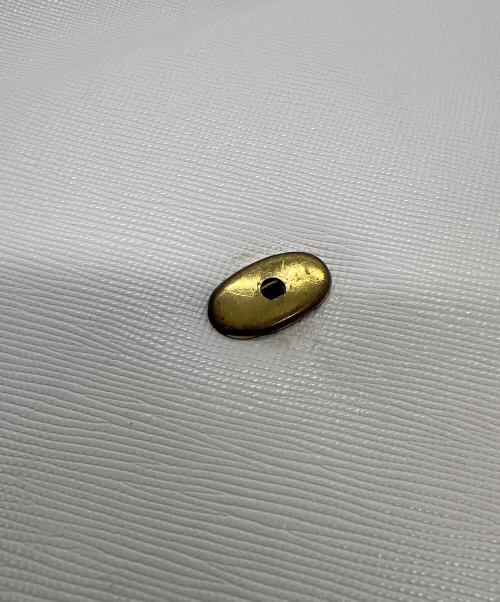 Yves Saint Laurent（イヴサンローラン）Yves Saint Laurent (イヴサンローラン) ショルダーバッグ ホワイトの古着・服飾アイテム