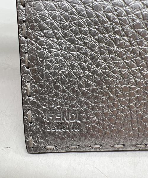FENDI（フェンディ）FENDI (フェンディ) 長財布 シルバーの古着・服飾アイテム