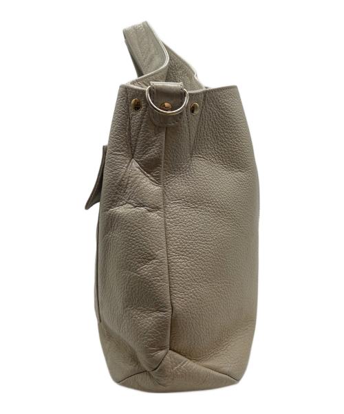 ATAO（アタオ）ATAO (アタオ) 2WAYショルダーバッグ シャンパンゴールドの古着・服飾アイテム