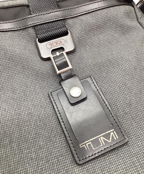 TUMI（トゥミ）TUMI (トゥミ) ブリーフケース グレー×ブラックの古着・服飾アイテム