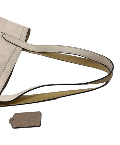 COACH（コーチ）COACH (コーチ) ハンドバッグ アイボリーの古着・服飾アイテム