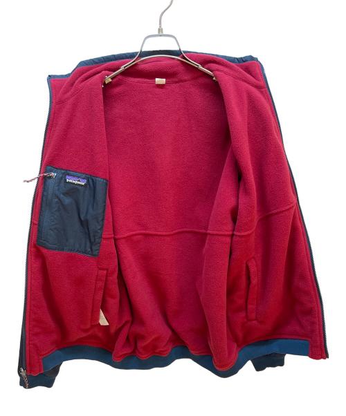 Patagonia（パタゴニア）Patagonia (パタゴニア) リバーシブルジャケット ネイビー×レッド サイズ:Mの古着・服飾アイテム